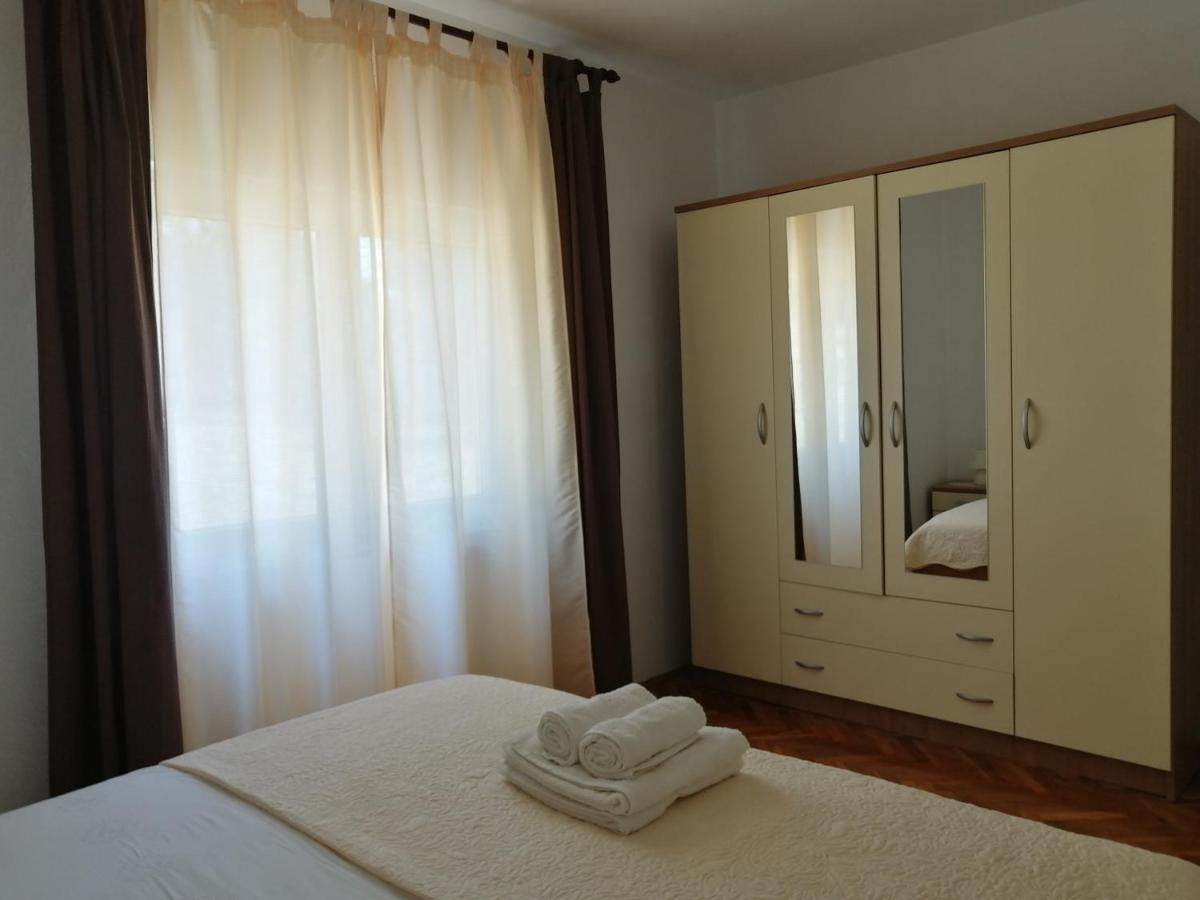 Holiday House Tunjarice Обровац Екстериор снимка