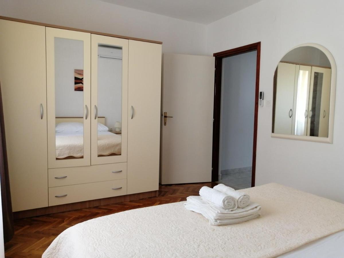 Holiday House Tunjarice Обровац Екстериор снимка