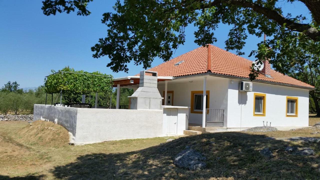 Holiday House Tunjarice Обровац Екстериор снимка